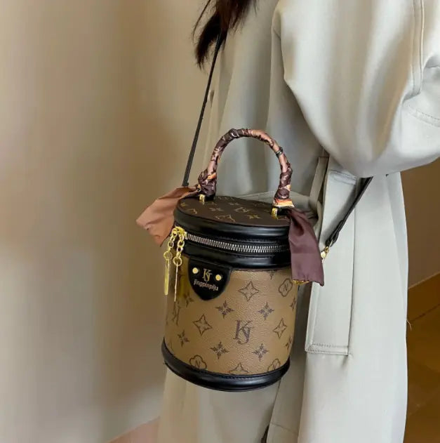 New Korean Style Women's Bucket Bag (Shoulder)