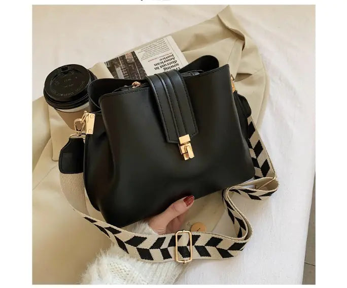 Fashionable Women's Bucket Bag - Korean Style Crossbody